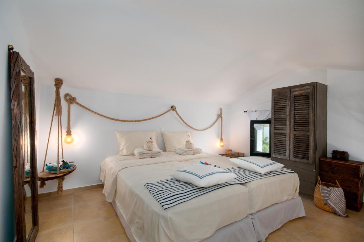 Seathon Seafront Beach Villa In Kalamitsi Екстер'єр фото