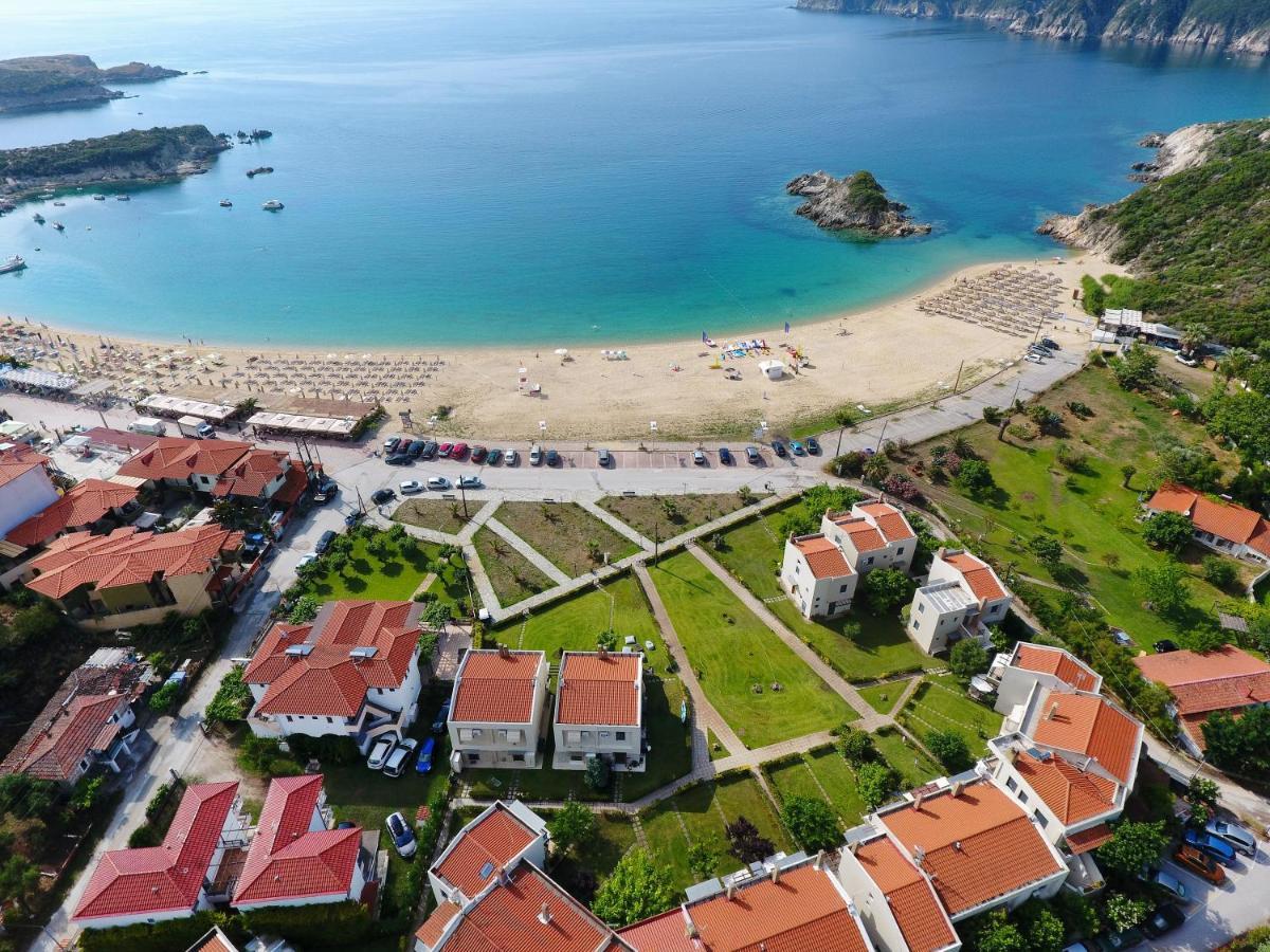 Seathon Seafront Beach Villa In Kalamitsi Екстер'єр фото