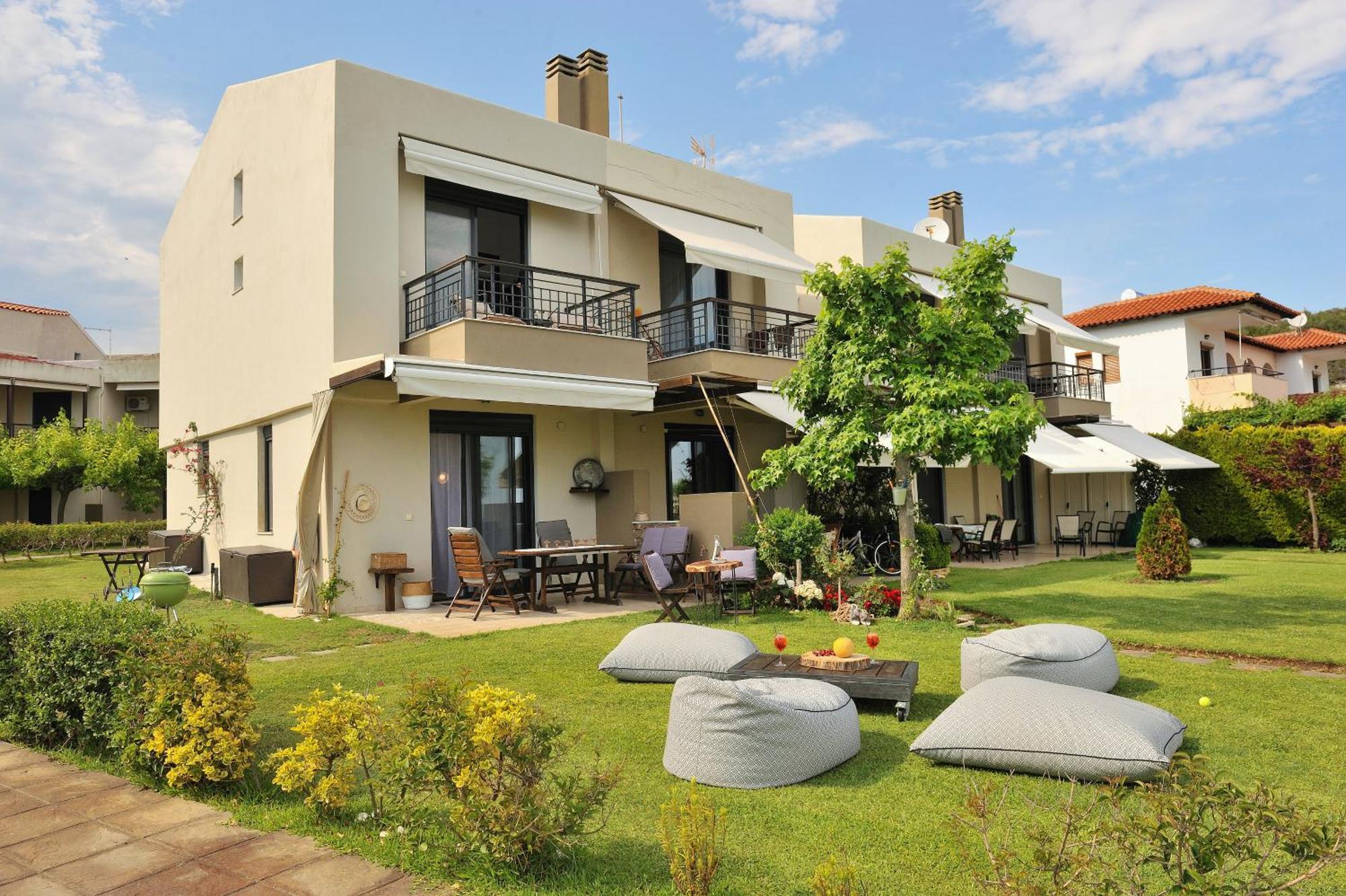 Seathon Seafront Beach Villa In Kalamitsi Екстер'єр фото